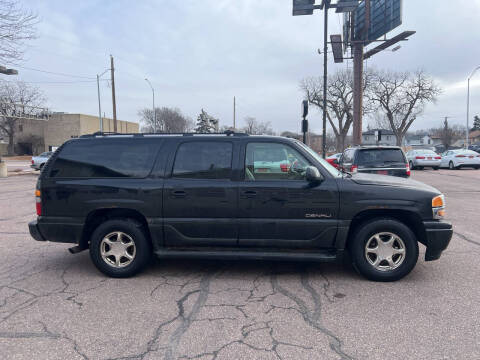 2005 GMC Yukon XL Denali