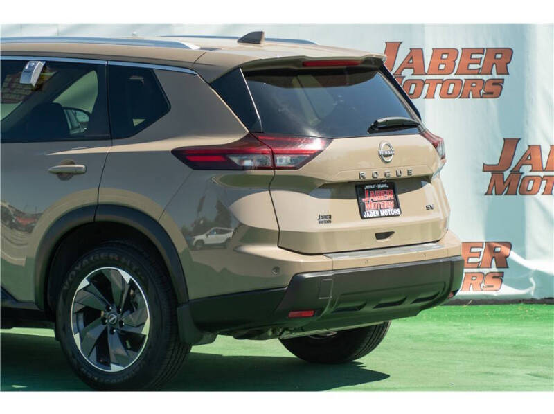 2024 Nissan Rogue SV