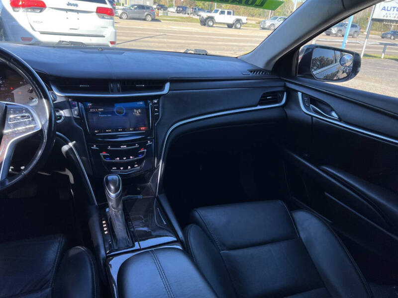 2015 Cadillac XTS Pro Livery