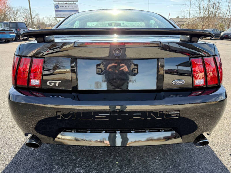 2002 Ford Mustang GT Deluxe