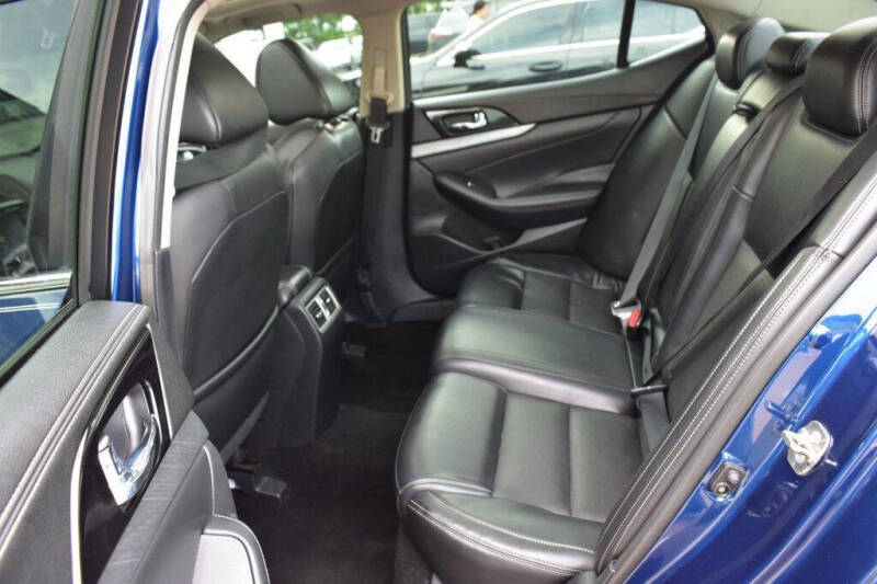 2017 Nissan Maxima