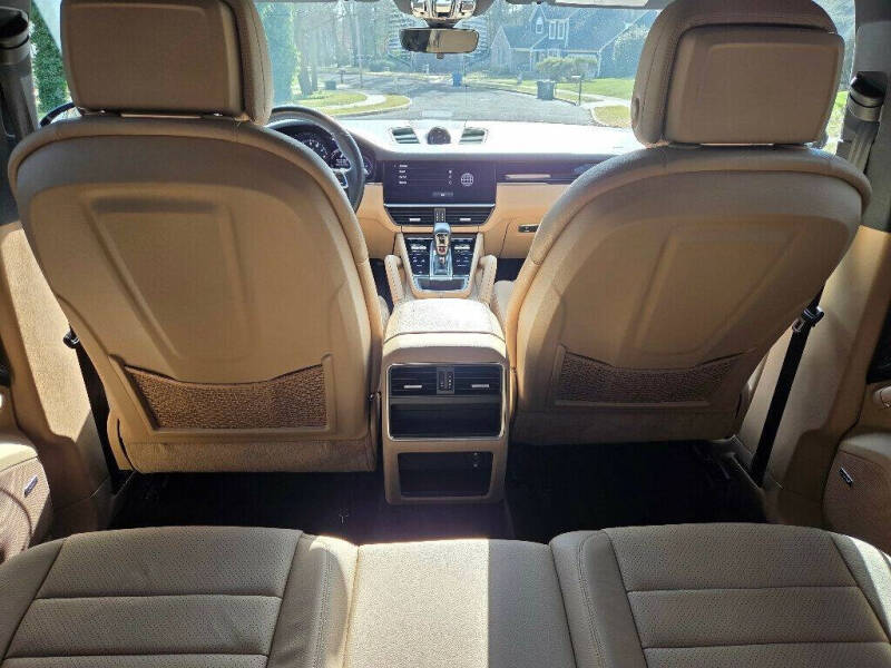 2022 Porsche Cayenne