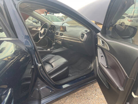 2017 Mazda MAZDA3 Touring