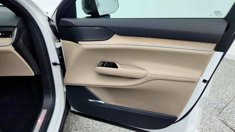 2025 Volvo EX90 Twin Plus 7P