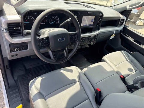 2025 Ford F-350 Super Duty XL