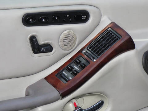 1999 Oldsmobile Aurora