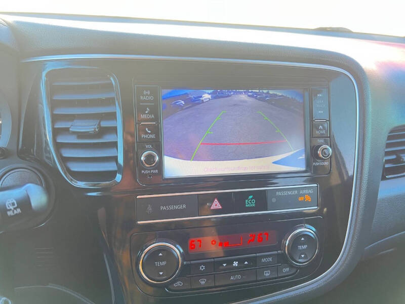 2019 Mitsubishi Outlander ES