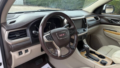 2017 GMC Acadia Denali