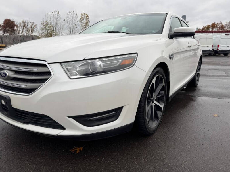 2016 Ford Taurus SEL