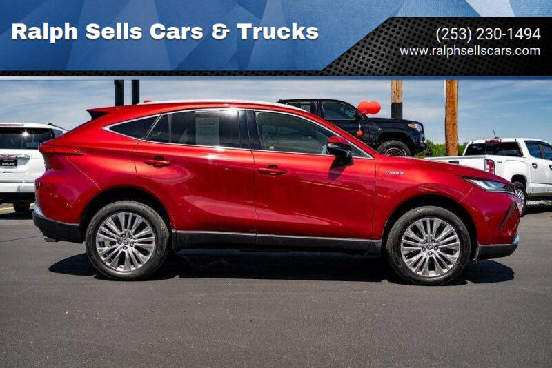 2021 Toyota Venza XLE's photo