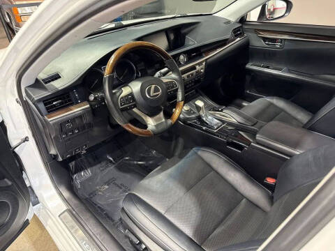 2017 Lexus ES 350