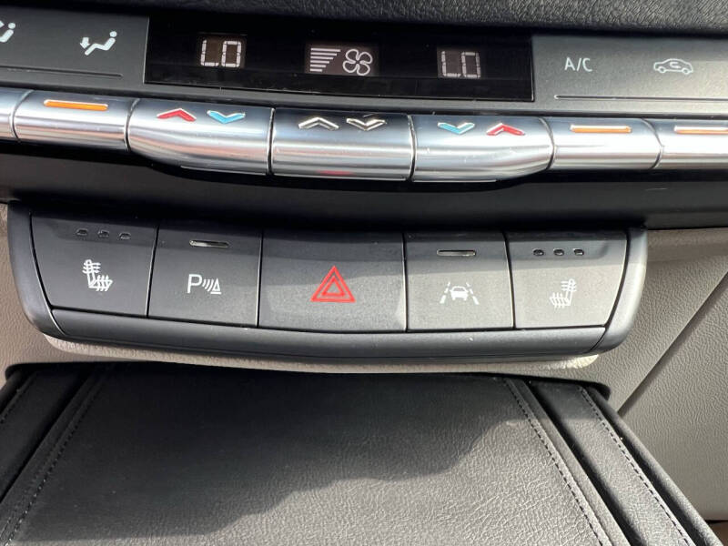 2019 Cadillac XT4 Premium Luxury