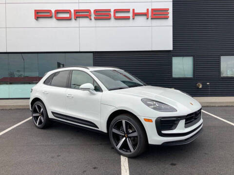 2025 Porsche Macan