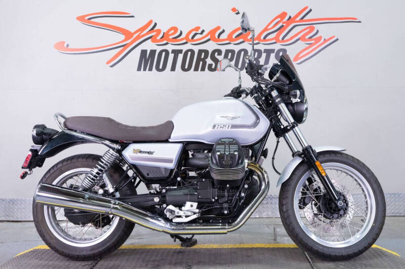 2021 Moto Guzzi V7 Special