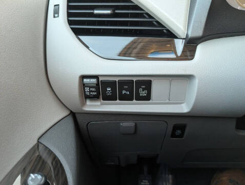 2017 Toyota Sienna XLE 8-Passenger