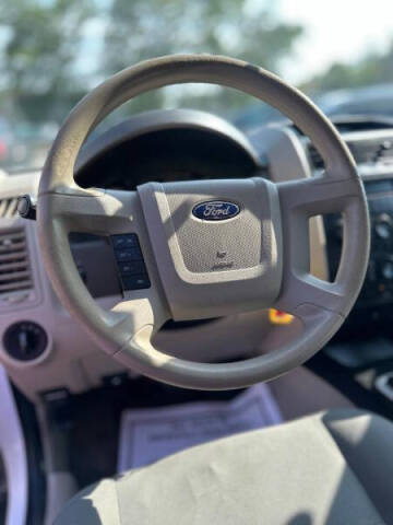 2010 Ford Escape XLS