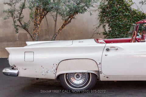 1957 Ford Thunderbird