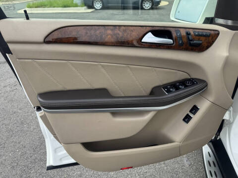 2014 Mercedes-Benz GL-Class GL 550 4MATIC