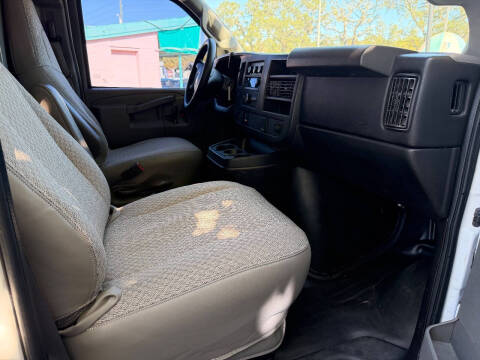 2016 GMC Savana 2500