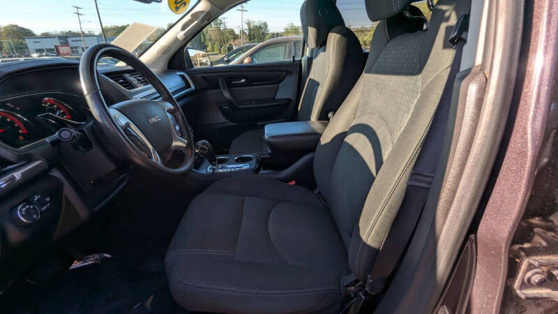 2015 GMC Acadia SLE-2