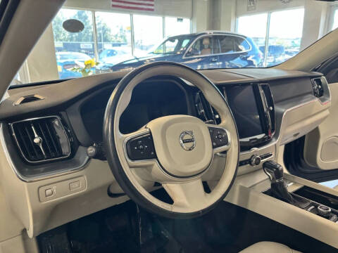 2019 Volvo XC60 T5 Momentum