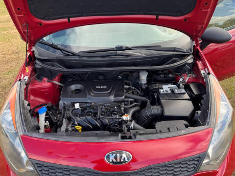 2017 Kia Rio 5-Door LX