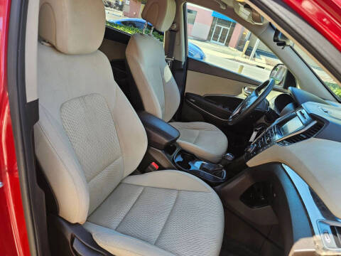 2018 Hyundai Santa Fe SE