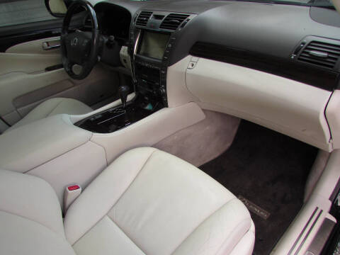 2007 Lexus LS 460