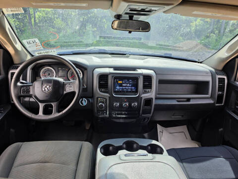 2017 RAM 1500 Express