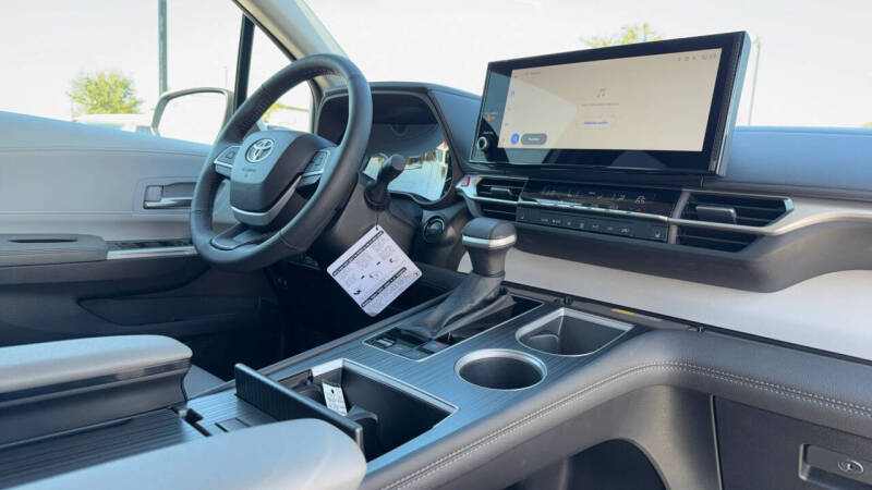 2025 Toyota Sienna