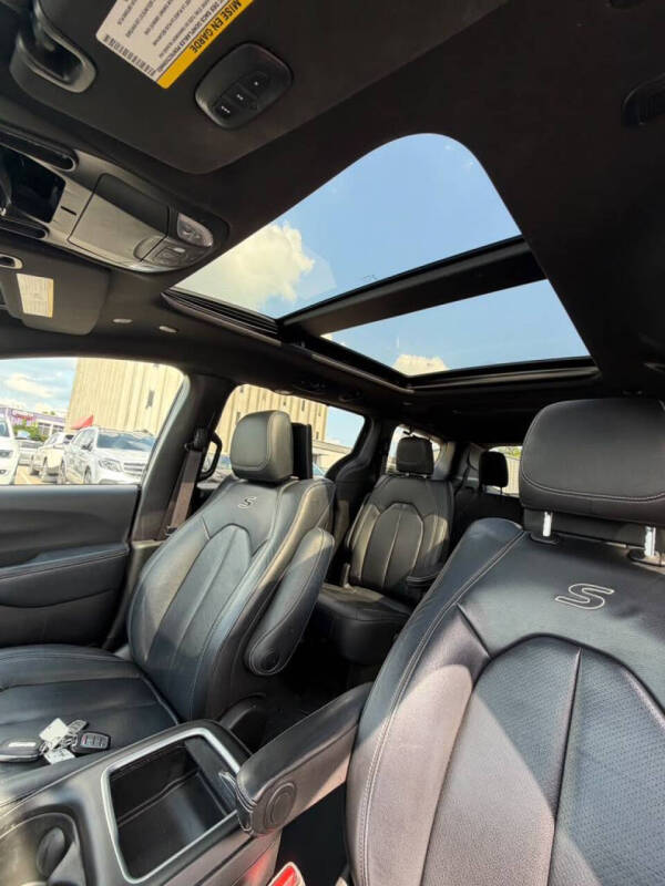2020 Chrysler Pacifica Touring L Plus