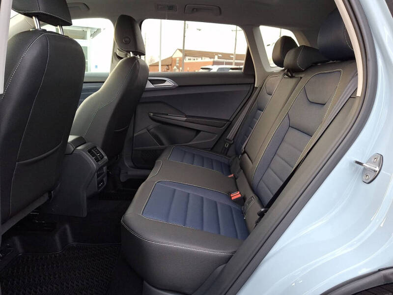 2026 Volkswagen Taos SEL 4Motion