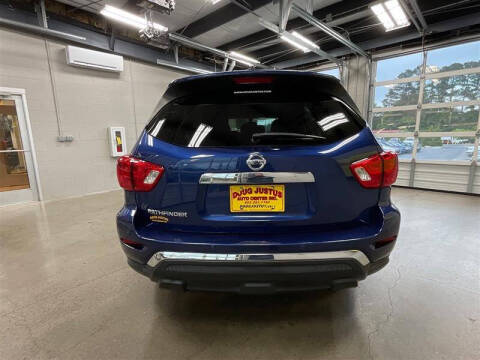 2020 Nissan Pathfinder S