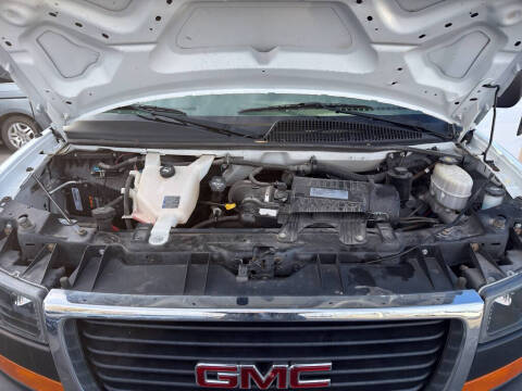 2017 GMC Savana 2500