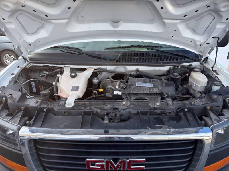 2017 GMC Savana 2500