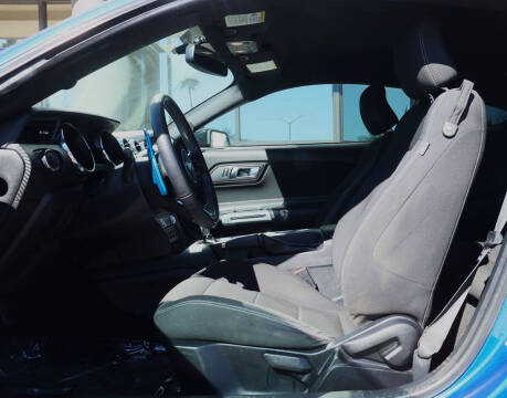 2017 Ford Mustang V6