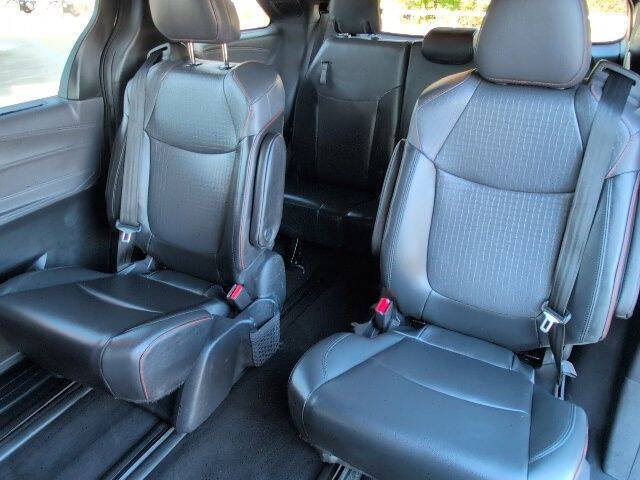 2021 Toyota Sienna XSE 7-Passenger
