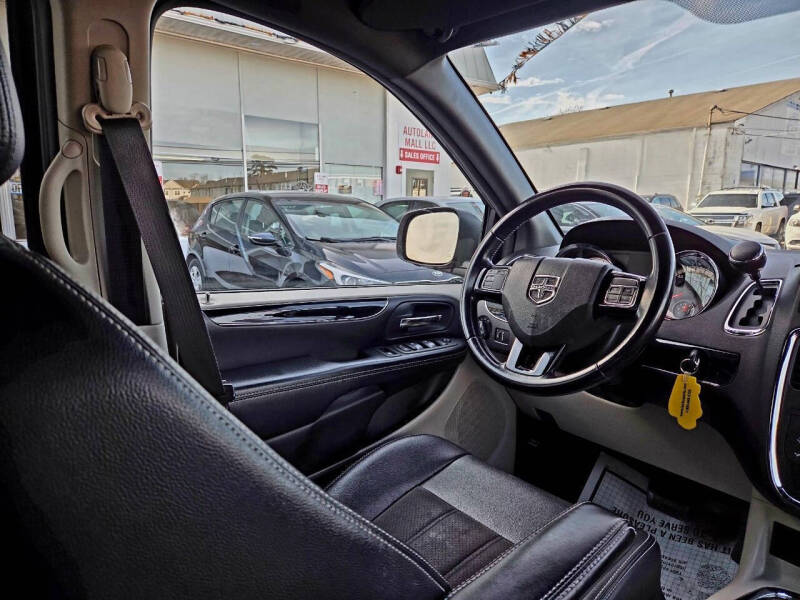 2020 Dodge Grand Caravan SXT