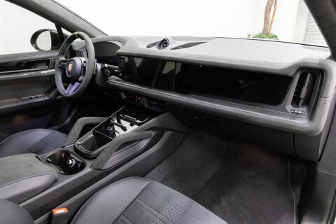 2024 Porsche Cayenne Turbo GT