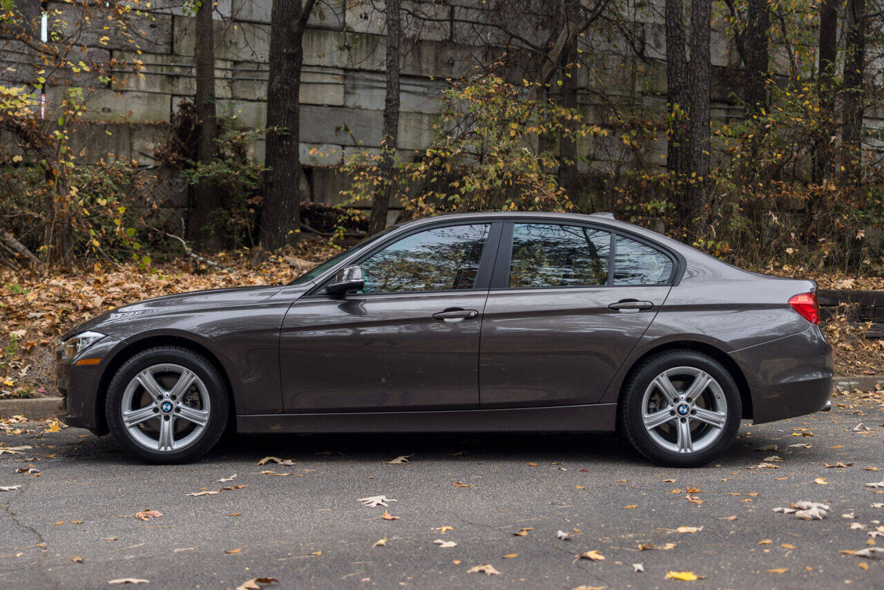 2015 BMW 3 Series 8