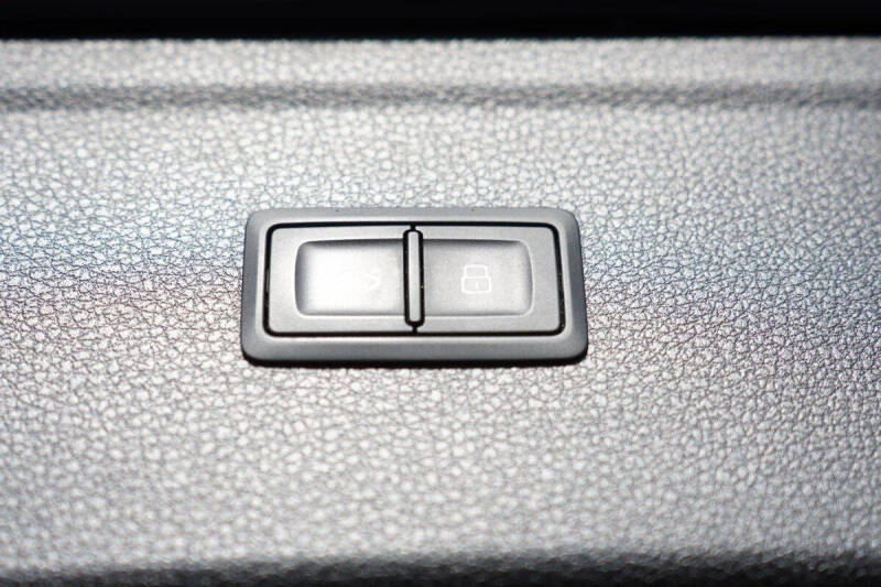 2020 Audi SQ5 3.0T quattro Prestige