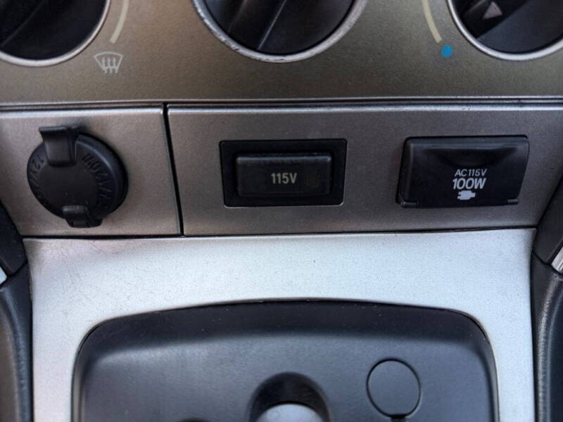 2004 Toyota Matrix