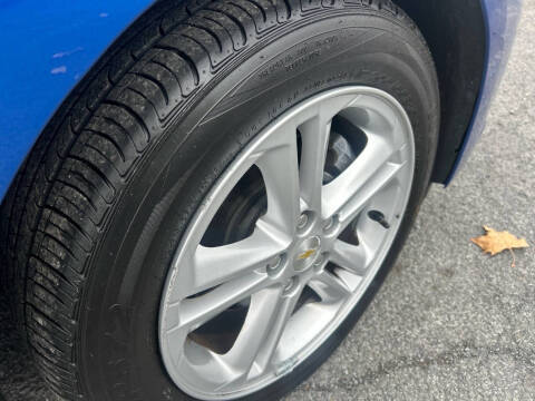 2017 Chevrolet Cruze LT Auto