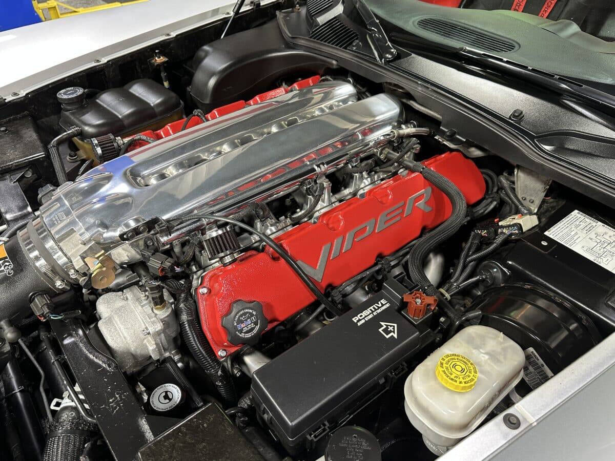 2005 Dodge Viper 24