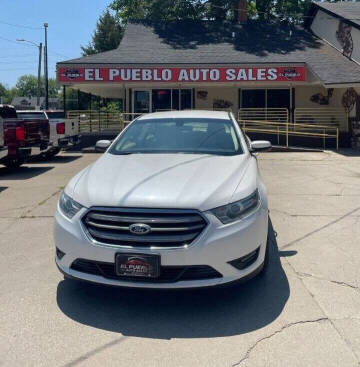 2015 Ford Taurus for sale at El Pueblo Auto Sales in Des Moines IA