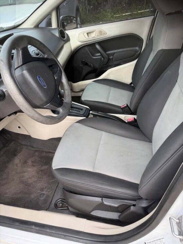 2012 Ford Fiesta S