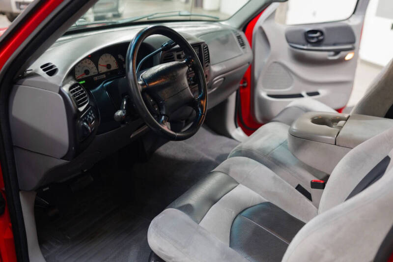 1999 Ford F-150 SVT Lightning