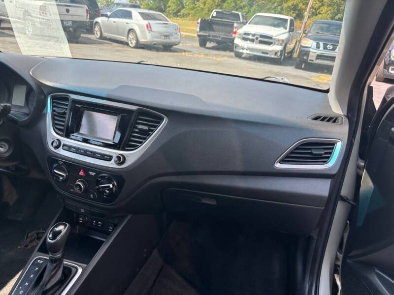 2018 Hyundai Accent SE