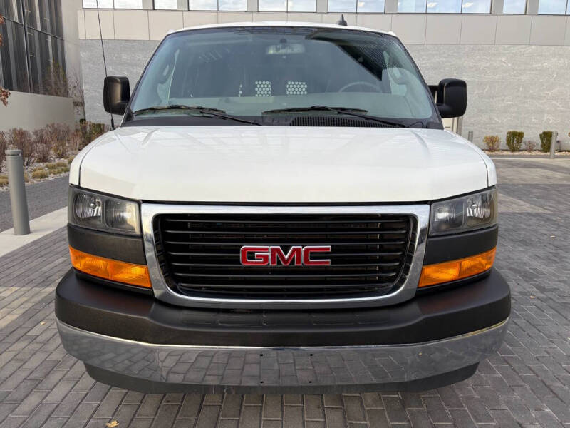 2024 GMC Savana 2500