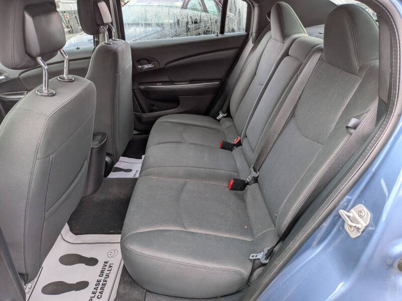 2011 Chrysler 200 Touring